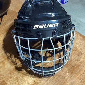 Bauer Prodigy Youth Hockey Helmet